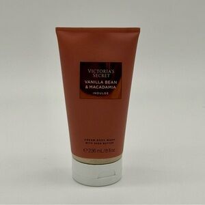 Victoria’s Secret Vanilla Bean & Macadamia Cream Body Wash NWT